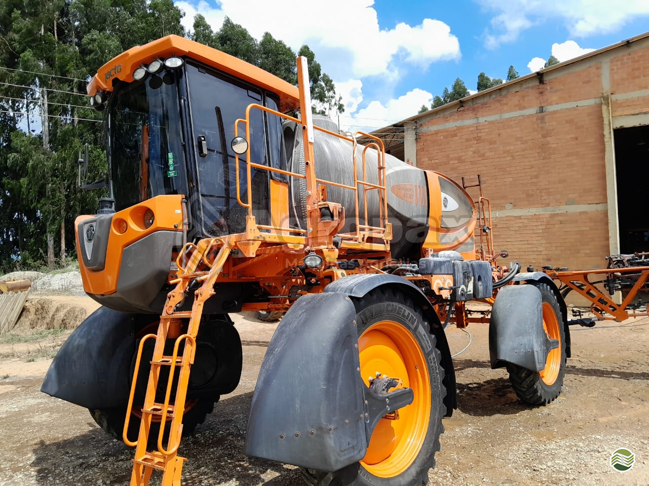 PULVERIZADOR JACTO UNIPORT 4530 Agropax Máquinas Agrícolas TIBAGI PARANÁ PR